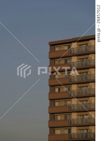 朝日を浴びるマンション 朝日を浴びるマンション 26857012