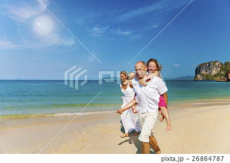 Beach Family Vacation Parent Children Relaxation Concept Beach Family Vacation Parent Children Relaxation Concept 26864787