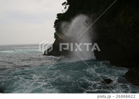 伊東市 汐吹岩 26866622