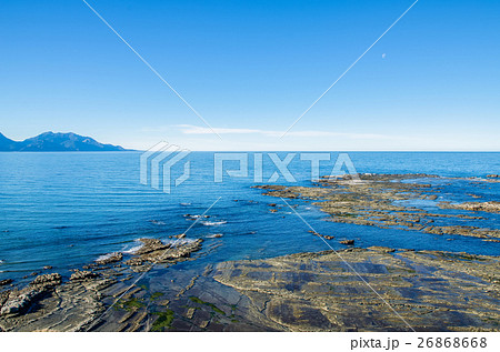 View from Point Kean Viewpoint in Kaikoura. 26868668