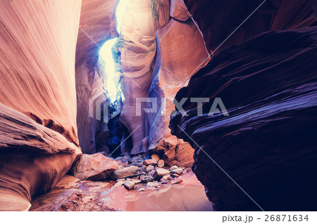 Slot canyon 26871634