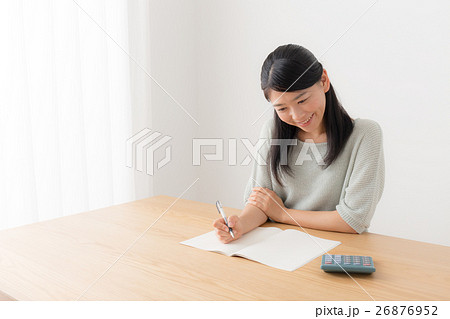 女性 女性 26876952