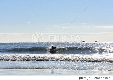 茅ヶ崎海岸　サーファー 26877407
