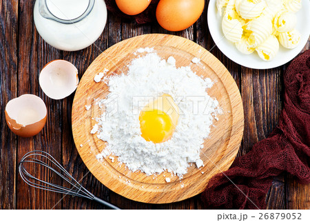 flour,milk, butter and eggs 26879052