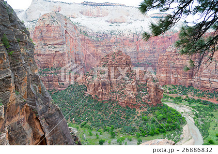 Horseshoe bend of the Virgin River 26886832