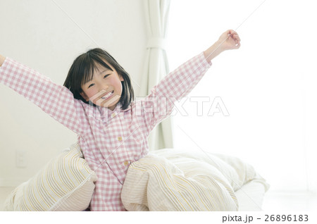 起きる女の子 起きる女の子 26896183