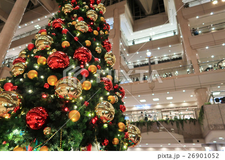 横浜みなとみらいクイーンズスクエアのクリスマスツリー 横浜みなとみらいクイーンズスクエアのクリスマスツリー 26901052