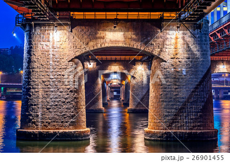 Hangang bridge at night in Seoul, South korea. Hangang bridge at night in Seoul, South korea. 26901455