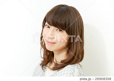 女性ポートレート 白バック 女性ポートレート 白バック 26908308