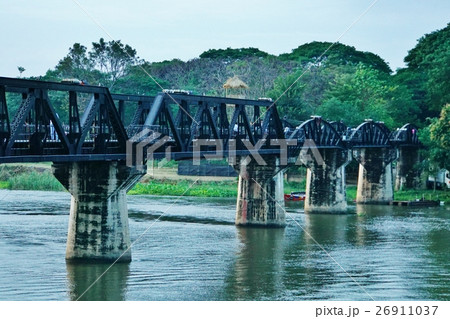 タイ国カンチャナブリーのクウェー川鉄橋（River Kwai Bridge in Thailand） 26911037