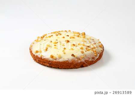 Carrot cake with cream cheese icing 26913589