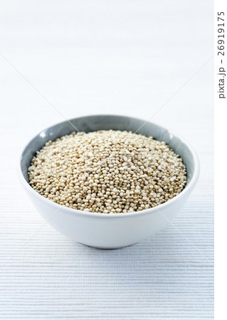 Quinoa seed 26919175