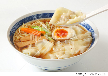 ワンタン麺 26947263