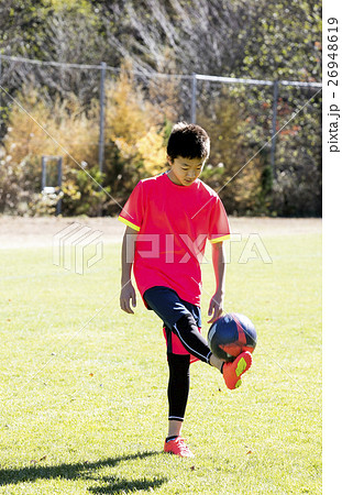 サッカー少年 サッカー少年 26948619