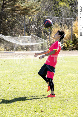 サッカー少年 26948621