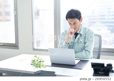 ミドル　ビジネスマン　作業着 26950552