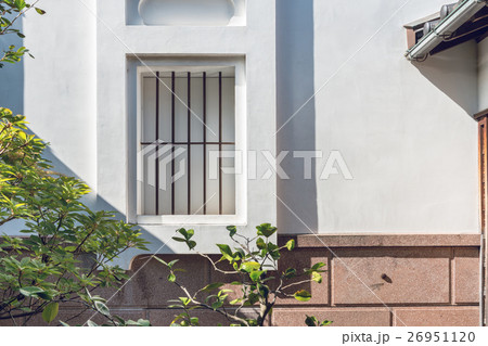 白壁の土蔵 26951120