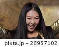 Head shot of young woman smiling 26957102