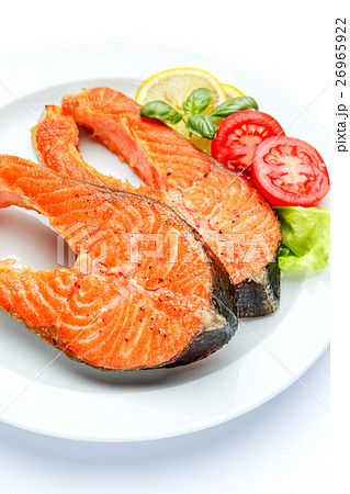 Crispy roasted salmon steak 26965922