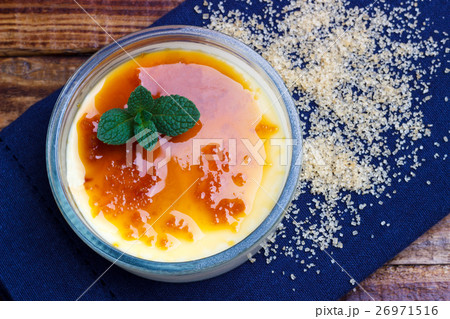 French Creme brulee 26971516