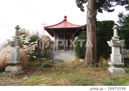 信州の文化財　宮田村　田中薬師堂　全景（長野県上伊那郡宮田村） 26973598