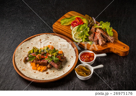 タコスセット メキシコ料理 Mexican food tacos タコスセット メキシコ料理 Mexican food tacos 26975176
