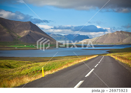 Endless Icelandic Highway Endless Icelandic Highway 26975923