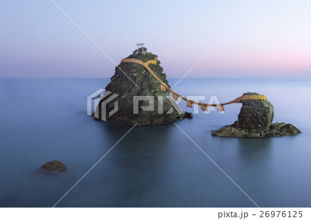 二見興玉神社・夫婦岩の朝 26976125