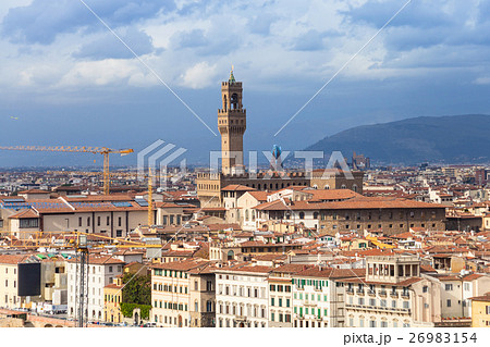 cityscape of Florence city with Palazzo Vecchio 26983154