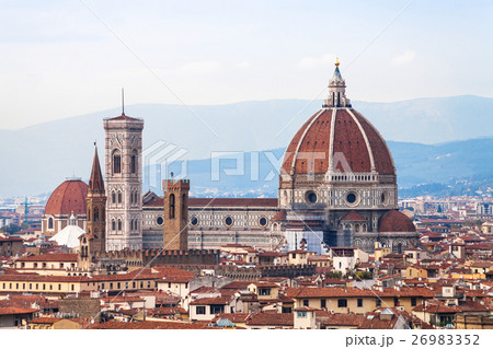 above view of Duomo Cathedral in Florence above view of Duomo Cathedral in Florence 26983352