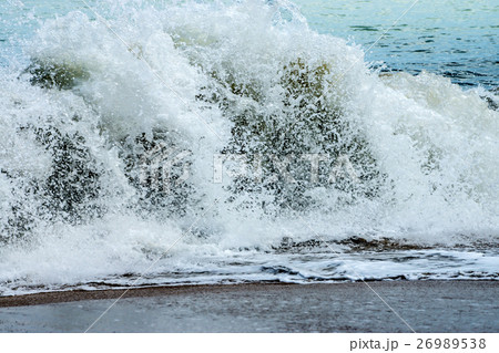 Sea waves, intensity in monsoon season. Sea waves, intensity in monsoon season. 26989538