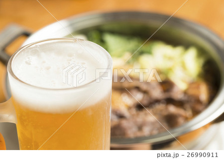 すき焼きとビール 26990911