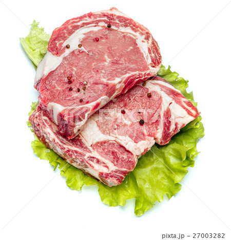 Uncooked organic shin of beef meat Uncooked organic shin of beef meat 27003282