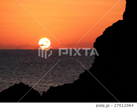 三王岩からの日の出 三王岩からの日の出 27012064