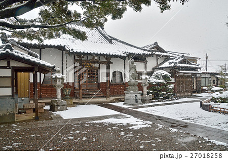 見沼田圃:雪降る照光寺 見沼田圃:雪降る照光寺 27018258