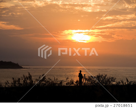 夕闇 たそがれ 薄暮 27018651