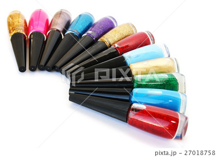 Nail polishes 27018758