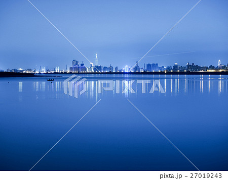 ハルシオン 長閑 静かな 27019243