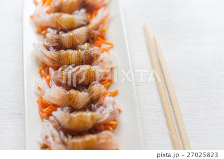 Shirataki noodles with soy sauce 27025823