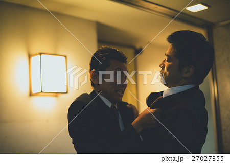 Japanese-style bar Japanese-style bar 27027355