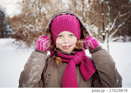 Happy Child Girl in Winter Day Outdoors 27029676
