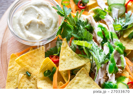 Nachos with chicken and vegetables Nachos with chicken and vegetables 27033670