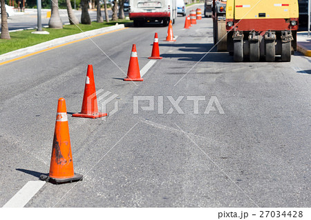 Road construction works 27034428