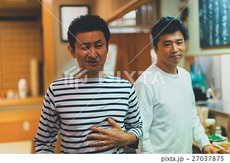 Japanese-style bar 27037875