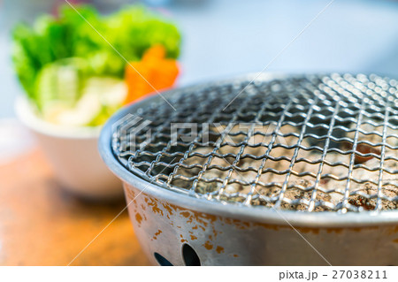 Empty hot barbecue grill . 27038211