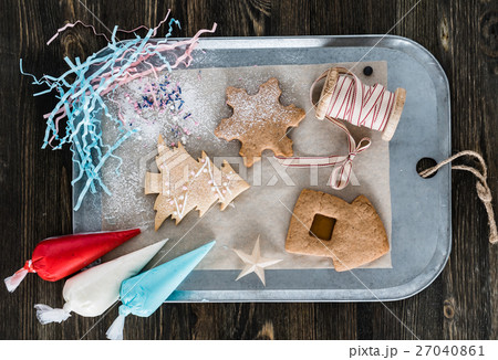 holiday gingerbreads holiday gingerbreads 27040861