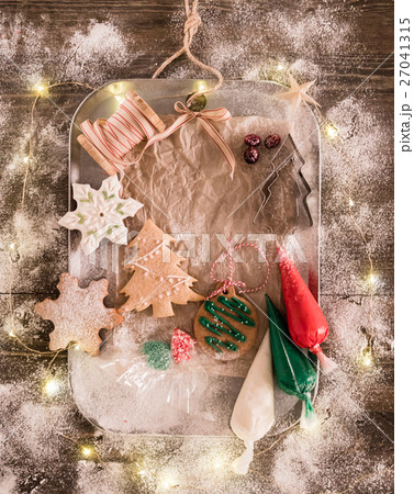 holiday gingerbreads holiday gingerbreads 27041315