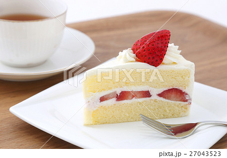 イチゴショートケーキ 27043523