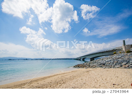 沖縄県古宇利島への古宇利大橋 沖縄県古宇利島への古宇利大橋 27043964