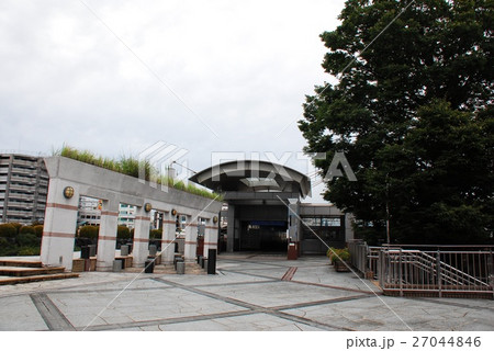 東海道本線 富士駅南口二階出入口(静岡県富士市) 東海道本線 富士駅南口二階出入口(静岡県富士市) 27044846